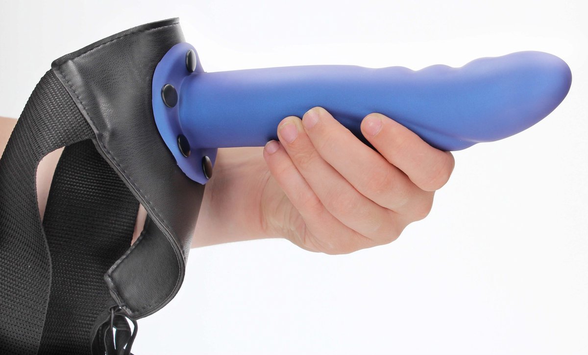 Strap-on texturé et incurvé de Ouch!