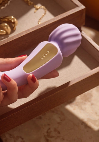 SWITCH, le vibromasseur Magic Wand de LELO