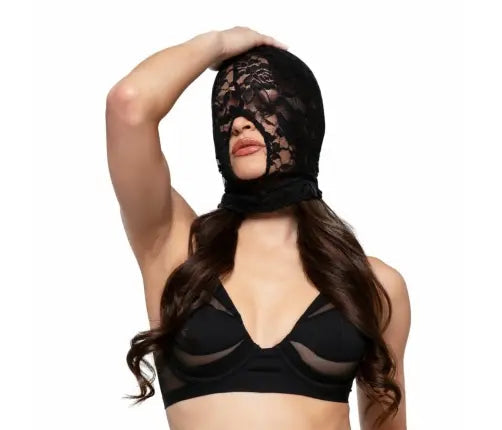 Cagoule en dentelle avec bouche