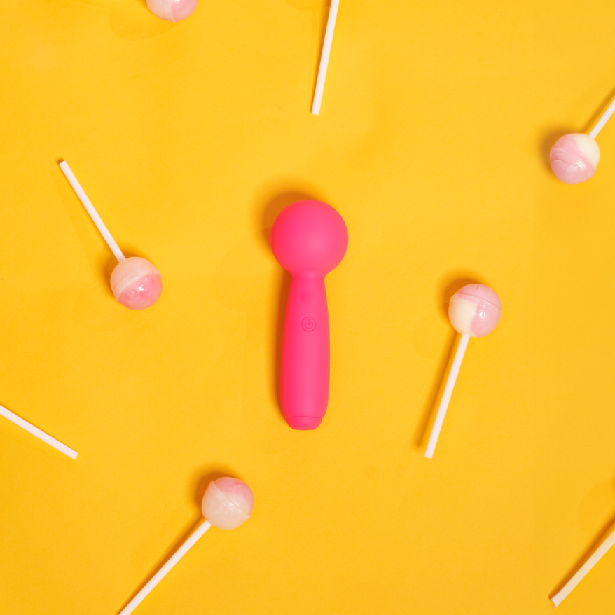 Lolly Mini Wand, le vibromasseur Magic Wand de Hello Nancy