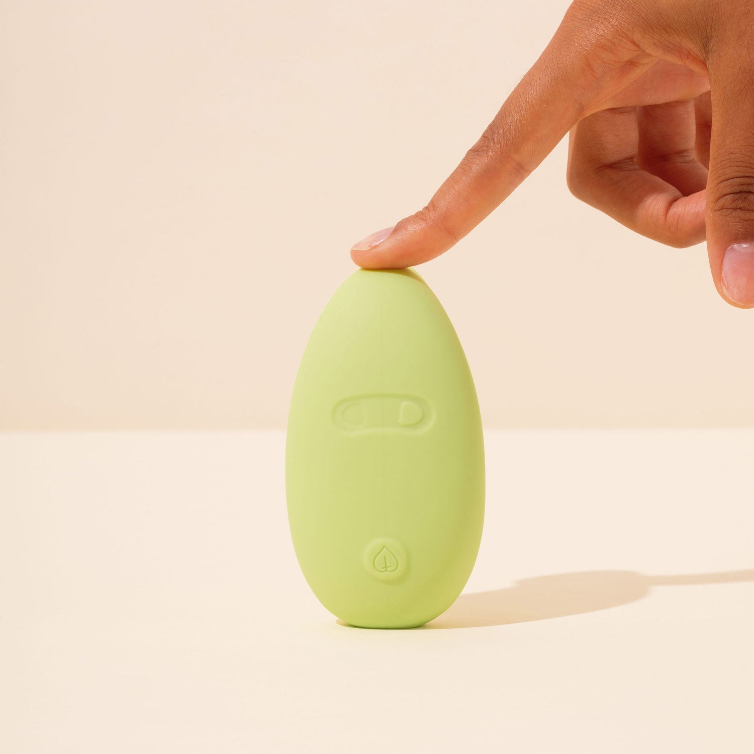 Aura, stimulateur clitoridien