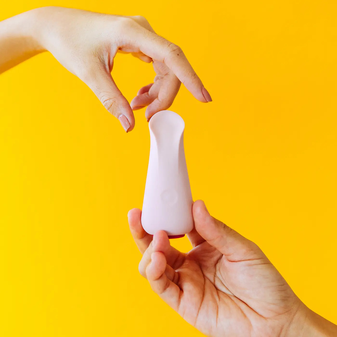Just Uno, le vibromasseur bullet de Hello Nancy
