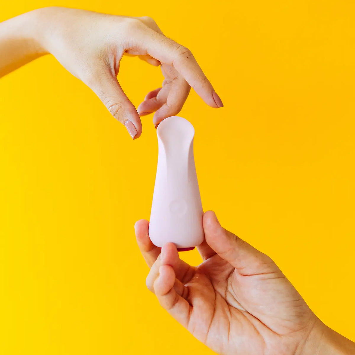 Just Uno, le vibromasseur bullet de Hello Nancy