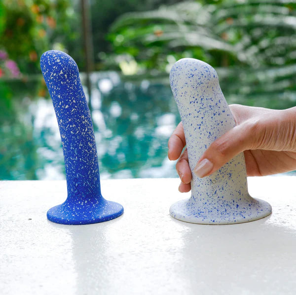 Boo, le dildo épais en silicone
