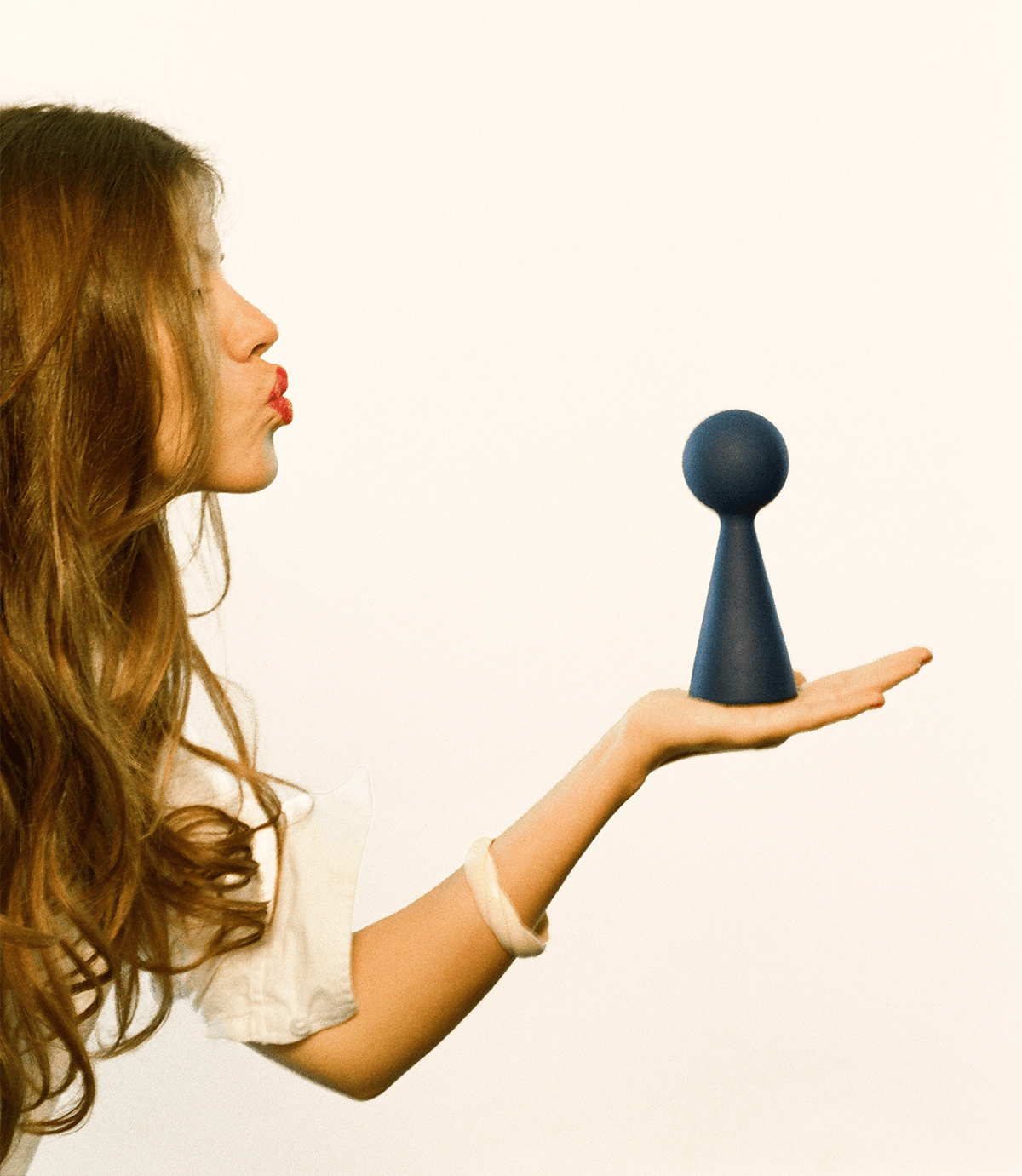 Le Bisou, le vibromasseur magic wand de Puissante