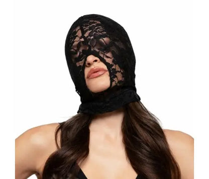 Cagoule en dentelle avec bouche